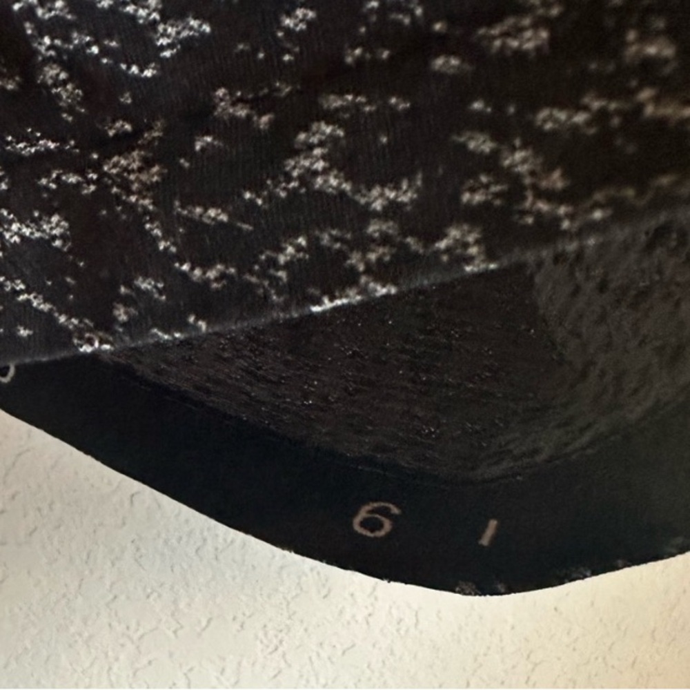 Lululemon Swiftly Tech Short Sleeve Shirt 2.0
Distorted Static Black Alpine, EUC - Picture 7 of 7